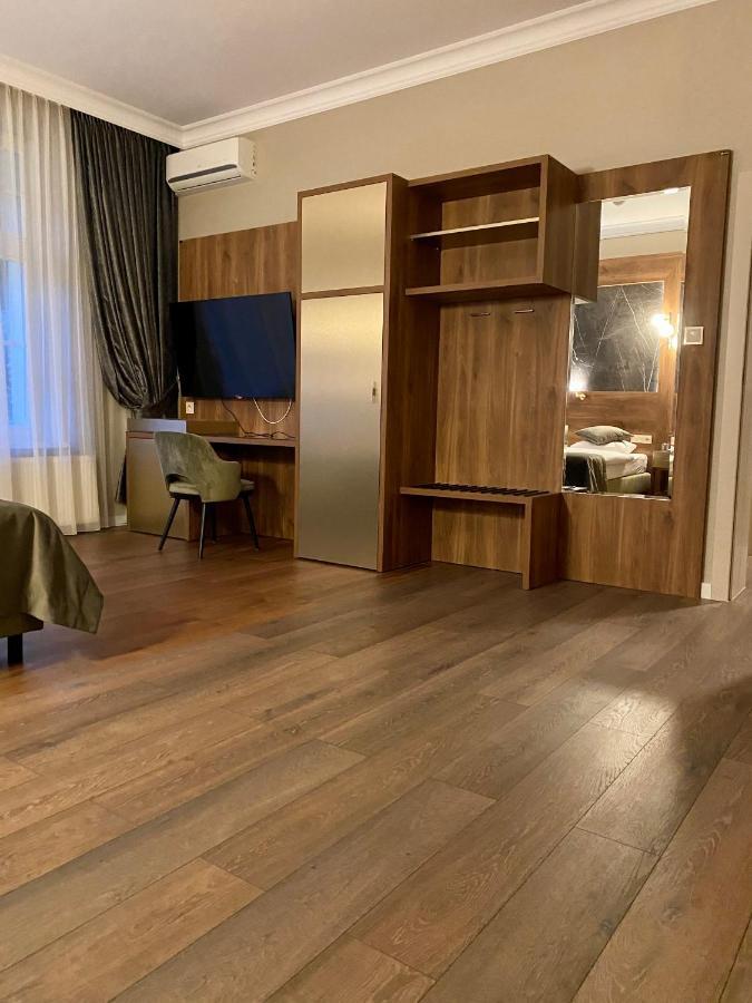 Pensjonat - Restauracja Zolty Domek Szczecinek Buitenkant foto